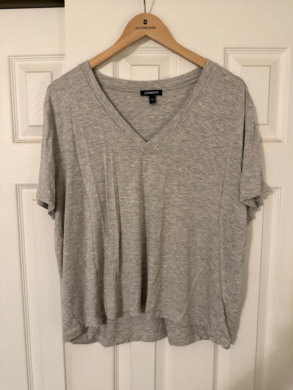 Express Lightweight Heather Gray V-Neck Short Sleeve Tee